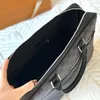 Bolsa de designer de moda O design quadrado de alta qualidade 180 não é antiquado, compatível com a moda, adequado para negócios, pasta masculina de tamanho 40X27