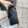 럭셔리 디자이너 19 시리즈 Lambskin Black Quilted Shouther Bags Classic Flap Purse Gold Metal Chain Handle Totes Crossbody Handbags 시리즈 번호 25x19cm