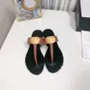 Äkta läder flip flop sandal casual sko mode platt sandale tofflor metall lyx designer strand pool mule glid kvinnor mens sommar resor skjutreglage med låda