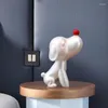 Estatuetas decorativas criativas, nariz vermelho, cachorro, resina, decoração de animais, casa, sala de estar, entrada, armário de tv, mesa de escritório, decoração suave