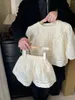 Zestawy odzieży jelenie Jonmi 2024 Spring Baby Girl Hafdery Beige Puff Rleeve Bluzki Krótki 2PC