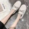 Scarpe casual Pelose da donna Autunno e inverno 2024 Stile coreano Mocassini piatti Singolo lana di agnello Abbigliamento esterno Caldo cotone