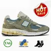 2024 Chaussures de créateurs B550 9060S 2002R Chaussures Crème Bleu Marine Blanc Vert Blanc Shadow Sea Salt Varsity Gold UNC Syracuse N550 Plate-forme Chaussures de sport en plein air YQQ