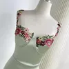 Vestidos casuais vintage bordado floral elástico cetim espaguete cinta vestido mulheres férias magro curto com sutiã