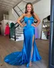 Lake Blue Mermaid Prom Dress Keyhole Strapless Formal aftonklänningar Eleganta lårdelade klänningar för speciella tillfällen Satin veck Robe de Soiree