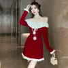 Robes décontractées 2024 Printemps Femmes Sexy Style Fleur Une épaule Robe de soirée à manches longues Rouge Jupe tricotée Vêtements de Noël