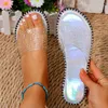 Pantoufles 2024 Sandales Mode Clear PVC Femmes Summer Water Diamond Fond plat Une ligne Casual Outwear Beach