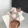 Sandali Amina Muaddi Scarpe eleganti Slingback a punta in raso con tacco alto Décolleté con papillon Scarpa in cristallo-girasole Scarpe da sposa per feste da donna di lusso firmate