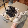 Laarzen Meisjes Katoen Pluche Warme Korte 2024 Winter Prinses Koreaanse Stijl Boog Enkel Kleine Kindermode Casual Schoenen Antislip