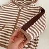 Giubbotti 1-6 anni Moda Neonata Ragazzo Primavera Giacca in cotone Bambini Autunno Top Vestiti Solido Protezione solare Cappotto Bambino a righe con cappuccio