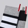 Calzini da uomo in cotone coreano 3 paia Calza per sport all'aria aperta traspirante e resistente all'usura Marchio di moda unisex lunga con confezione regalo