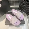 2024 nuove pantofole da donna di marca di design di alta qualità Sandalo vintage Sunny Beach Slide Platform Pantofole piatte da donna estive con logo