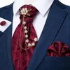 Mens Premium Silk Ascot Gravata Broche Pin Set Clássico Vintage Vermelho Masculino Gravata Conjunto para Casamento Vestido Formal Terno Colete Acessórios 240323