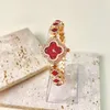 Light Luksusowa damska moda czterech trawy zaawansowana sens nowa czerwona mniejszości Diamond Inklaid Watch Batch