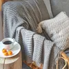 Dekens 120x170 cm Scandinavische Stijl Eenvoudige Pure Kleur Winter Warm Kwastje Deken Op De Slaapbank Kantoor Plaid voor Geboren