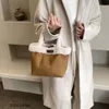 Sac fourre-tout de luxe en velours pour femmes, fourre-tout de styliste coréen en peau de cerf, sac à main polyvalent, mode printemps 2024