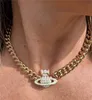 Lüks Tasarımcı Kolye Kolyeleri Mektup Viviane Altın Chokers Kadın Moda Mücevher Metal İnci Kolye Cjeweler Westwood 454