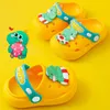 Großhandel Infant 6-12 Monate Junge Baby Sandalen Kinder Kleinkindschuhe Garden Beach Sandalen Sommer Jungen Mädchen Cartoon Wasser nicht rutschloser Loch Hausschuhe See Transport