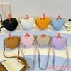 24SS Pink Heart Girly Square schoudertas mode Love Women Tassen Tote Purse Handtassen Vrouwelijke ketting Tophandgreep Messenger -tassen