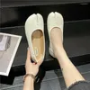 Buty swobodne Spring Women Sandals Split Stope Mary Jane Flats Pumps Pumps Kobieta retro vintage dziewczyna codzienna nowość