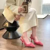 Pumps Europe America 2023 Зимняя распродажа розовая мех заостренные высокие каблуки Женщины мода задний ремешок с сандалиями на каблуках