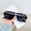 2 PCS Diseñador de lujo de moda XX Gafas de sol de doble haz Cuadrado 2022 Nuevas gafas de sol Moda Película oceánica Ins Net Gafas de sol rojas Sombrilla Marea