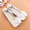 Buty zwykłe oryginalne skórzane kokardowe kokardowe palec okrągłe u nogi dla kobiet mokasyny 2024 Spring Summer Ballet Flats