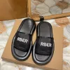 Designer tofflor Sandaler Kvinnor Luxury Fashion Non-Slip Brand Flat Beach Luxury Friction Letter Plaid Outdoor Travel Home Leisure Slippers Storlek 35-41