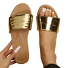 Tofflor Summer Solid Bright Leather Slipper Ladies Fashion Open Toe Flat Beach Sandaler Badrum Hem inomhus utomhus för kvinnor