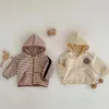 재킷 1-6Y 패션 베이비 소녀 소년 봄면 재킷 아이 가을 상단 옷 솔리드 태양 보호 코트 유아 줄무늬 후드.