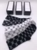 2024 Designer Mens Socks Five Pair Luxe Sport Sport Winter Mesh Letter Drukowana skarpetka haftowa bawełna mężczyzna z pudełkiem