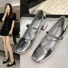 Robe chaussures argent bout carré Mary Jane pour femmes 2024 printemps bouche peu profonde talon épais décontracté semelle souple marche