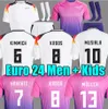 S-4XL 2024 25 Copa Europeia Germanys Soccer Jerseys Hummels Kroos Gnabry Werner Draxler Reus Muller Gotze Homens e Crianças Kit Fãs Jogador Versão Camisa de Futebol Uniforme