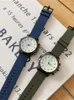 Armbandsur Leisure Women's High Value Nisch Design Sense Fashion British Style Silicone Quartz Watch