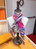 Marque de mode L O N Designer foulard en soie femmes monogramme foulard carré en soie sergé ombre d'été foulards châles avec étiquettes cadeau d'anniversaire facile à assortir noeud de cou doux au toucher