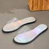 Pantoufles 2024 Sandales Mode Clear PVC Femmes Summer Water Diamond Fond plat Une ligne Casual Outwear Beach