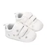 Primeiros caminhantes 2024 Criança bebê tênis moda pu couro coração/estrela antiderrapante sapatos de caminhada para meninas meninos