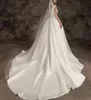 Elegantes vestidos de novia de cuello en V largos marfil con bolsillos/fajas A-line pleged Court Train Back Back Bridal Gowns for Women