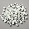 Naszyjniki 50pcs 12 mm zielony świetliste angielski litera silikonowa alfabet alfabet DIY Naszyjnik łańcuch smoczku