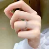 Кольца кластера Серебряное кольцо S925 с бриллиантовой композицией Простой и тонкий простой нишевый дизайн Ювелирные изделия в стиле Instagram