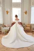 Chic off Off Princess Ball suknie ślubne Suknie ślubne Proste eleganckie satynowe tylne guziki Bride Suknie Recepcja Sweet Train Women Bridal Sukienki de Mariee Cl3408