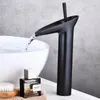 Torneiras de pia do banheiro estilo europeu preto antigo cachoeira torneira toda cobre bacia sanitária americana e fria aumentar