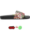 sandalen beroemde designer dames herenslippers 2024 platte gear zool bloemen sandaal rubber leer stof gestreepte sandale zomer mode schoenen maat 36-45