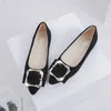 Casual Shoes Flats Brudkvinna 2024 Shiny Square Rhinestone Buckle Pointed Shallow Mouth Fashion Princess Party Flat Women Shoe88U