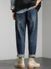 Mäns jeans med fickor lastbyxor avsmalnande man cowboy byxor japansk street stil koreanska höstkläder harajuku xs