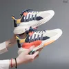 Корейская версия, парная спортивная обувь с цветовыми блоками, весенне-летняя летающая тканая универсальная дышащая обувь для бега на мягкой подошве, повседневная женская тренд в Instagram