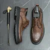 Freizeitschuhe der Designermarke mit dicken Sohlen für Herren-Business-Kleid, Retro-Braun, Oxford, verschleißfeste Sohlen