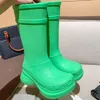 Mulheres homens botas de botas chuva borracha de inverno plataforma tornozelo tornozelo slip-o meio rosa preto verde focalista da marca de luxo ao ar livre 35-45