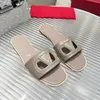 Designer Damen Pantoffeln Sommer Sandalen Luxusbrand Flat Heel Mode vielseitig Leder Casual Comfort Outdoor Beach Slipper Slipper