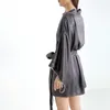 Пользовательская шелковая пижама для мытья женщина повседневная роскошная ночная ночная одежда серебряные дизайнерские платья для женщин